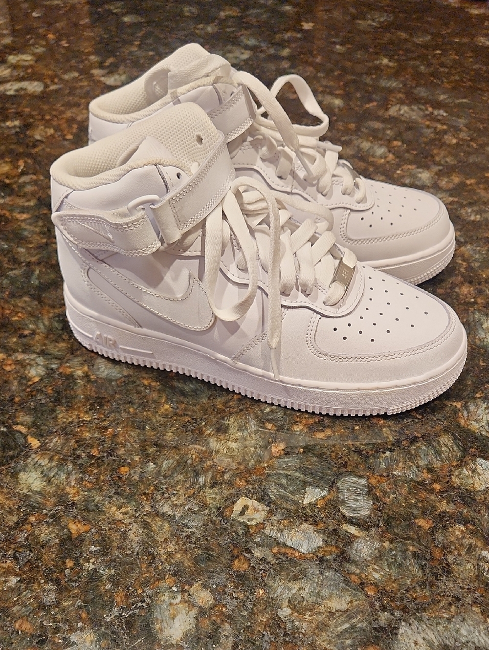 Nike Kids White High Top Sneakers NWOT